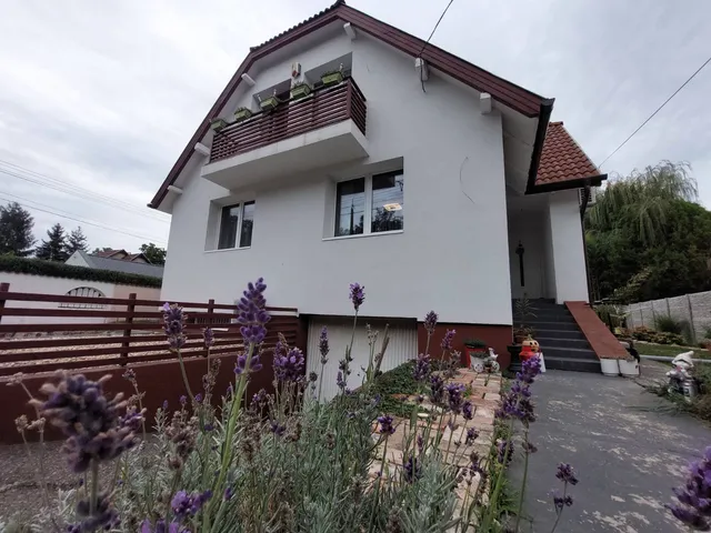 Eladó ház Szigethalom 205 nm
