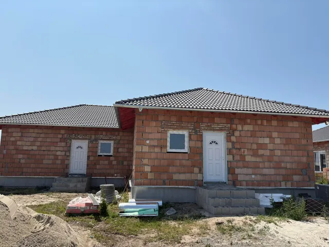 Eladó ház Kiskunlacháza 82 nm
