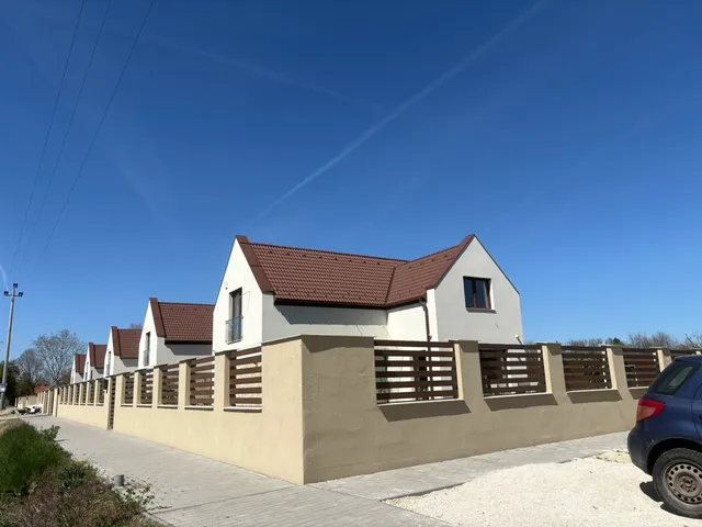 Eladó ház Majosháza 161 nm