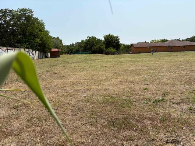 Eladó telek Szigethalom 4985 nm
