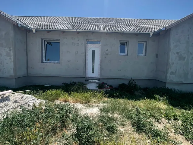Eladó ház Kiskunlacháza 67 nm