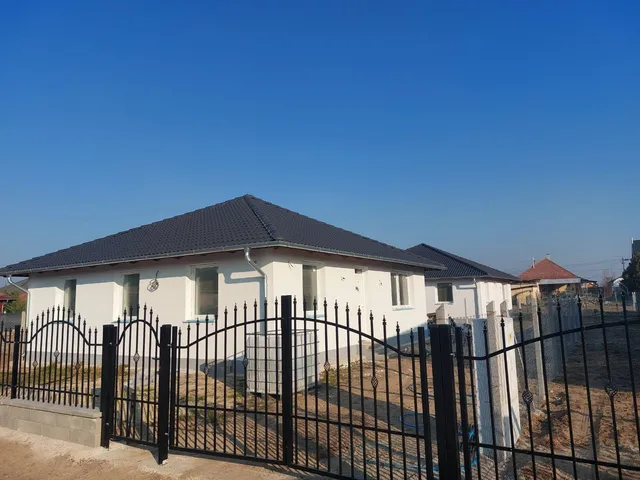 Eladó ház Kakucs 91 nm