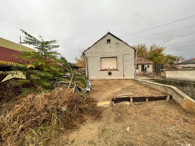 Eladó ház Budapest XXI. kerület, Királyerdő 68 nm