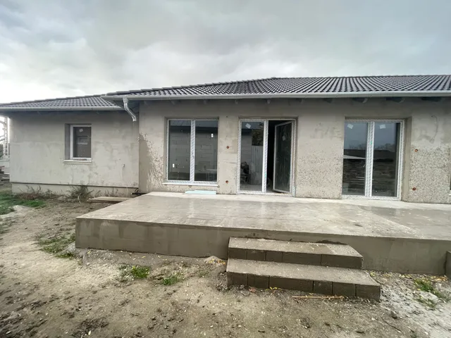 Eladó ház Kiskunlacháza 87 nm