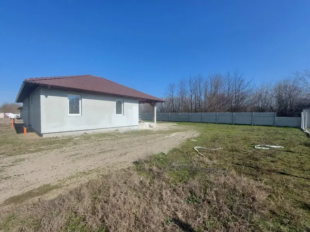 Eladó ház Kiskunlacháza 99 nm