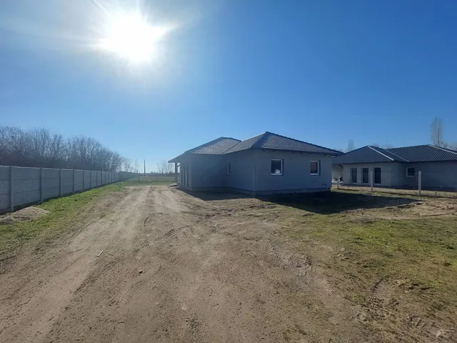 Eladó ház Kiskunlacháza 99 nm