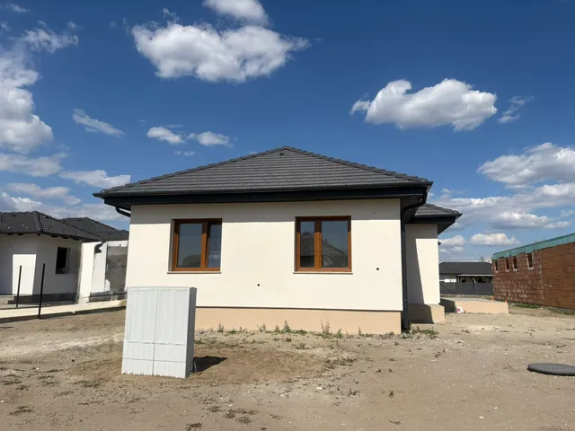 Eladó ház Dunavarsány, Kisvarsány 9135 nm