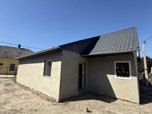 Eladó ház Kiskunlacháza 54 nm