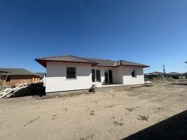 Eladó ház Kiskunlacháza 99 nm