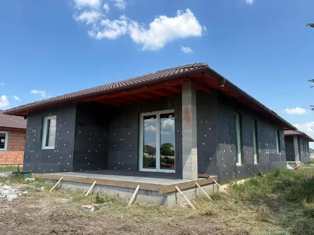 Eladó ház Kiskunlacháza 99 nm