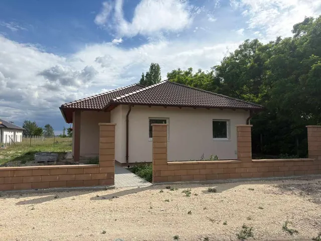 Eladó ház Kiskunlacháza 113 nm