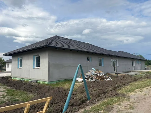 Eladó ház Kiskunlacháza 98 nm