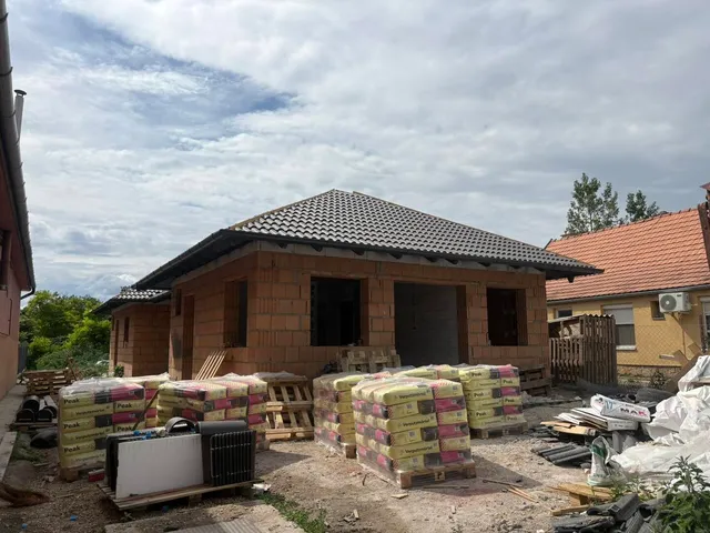 Eladó ház Kiskunlacháza 54 nm
