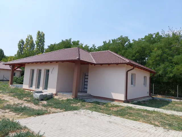 Eladó ház Kiskunlacháza 113 nm