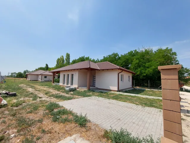 Eladó ház Kiskunlacháza 113 nm