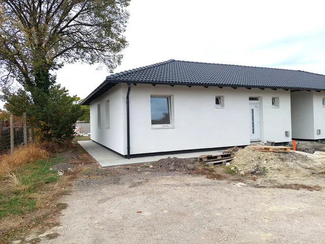 Eladó ház Dömsöd 80 nm