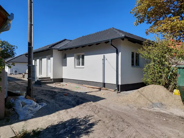 Eladó ház Kiskunlacháza 98 nm