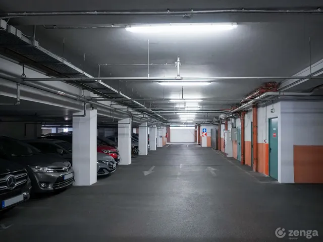 Eladó garázs Budapest VIII. kerület, Csarnoknegyed 14 nm