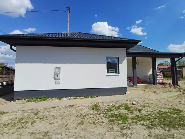 Eladó ház Nyíregyháza, Oros 76 nm