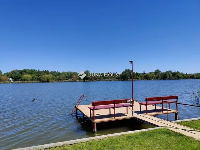 Eladó üdülő és hétvégi ház Szigetbecse 104 nm