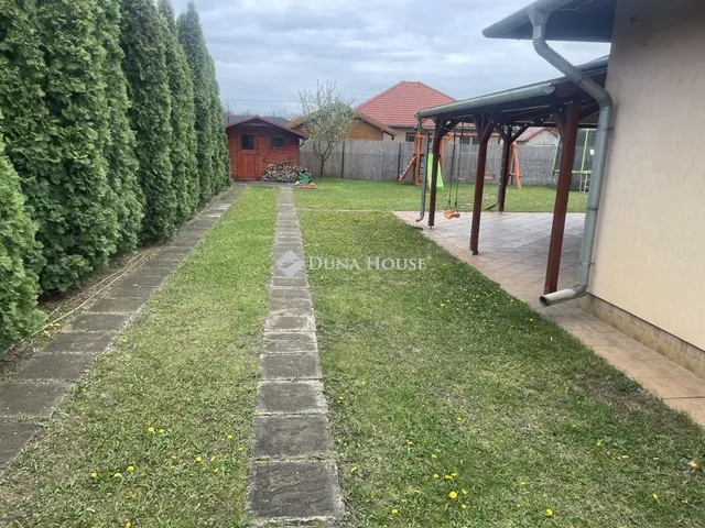 Eladó ház Vasad 90 nm