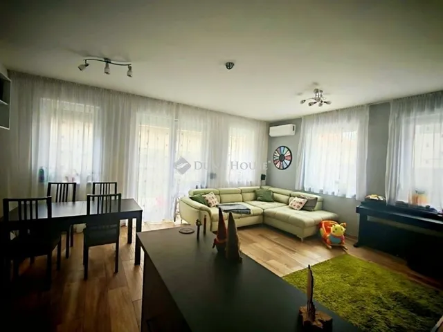 Eladó lakás Halásztelek 96 nm