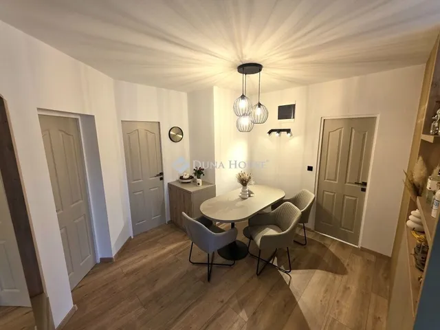 Eladó lakás Kőröshegy 52 nm