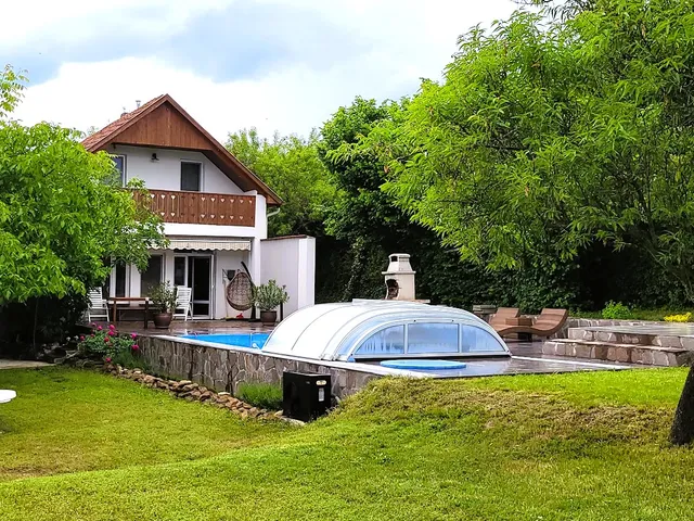 Eladó üdülő és hétvégi ház Tihany 104 nm