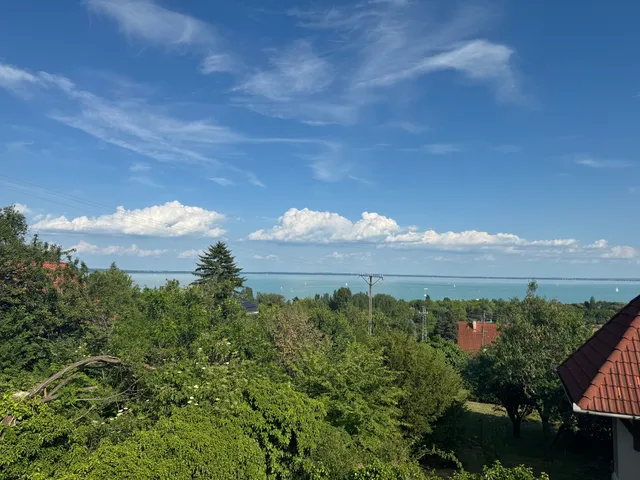 Eladó üdülő és hétvégi ház Balatonalmádi 127 nm