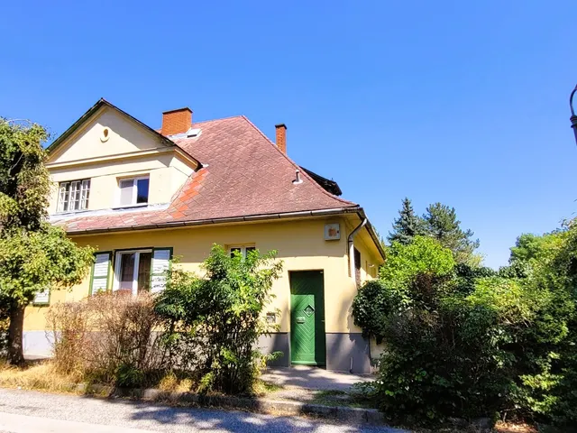 Eladó lakás Balatonfűzfő 132 nm