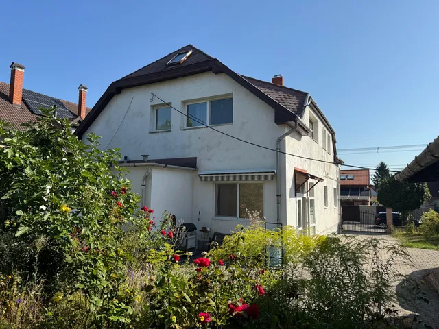 Eladó ház Veszprém 210 nm