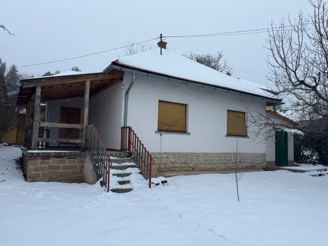 Eladó üdülő és hétvégi ház Balatonalmádi 76 nm