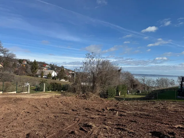 Eladó telek Balatonalmádi, Öreghegy 1200 nm