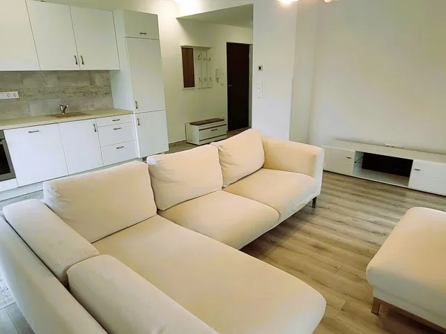 Kiadó lakás Balatonfüred 52 nm