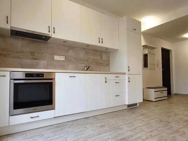 Kiadó lakás Balatonfüred, Lóczy Lajos utca 44/B 52 nm