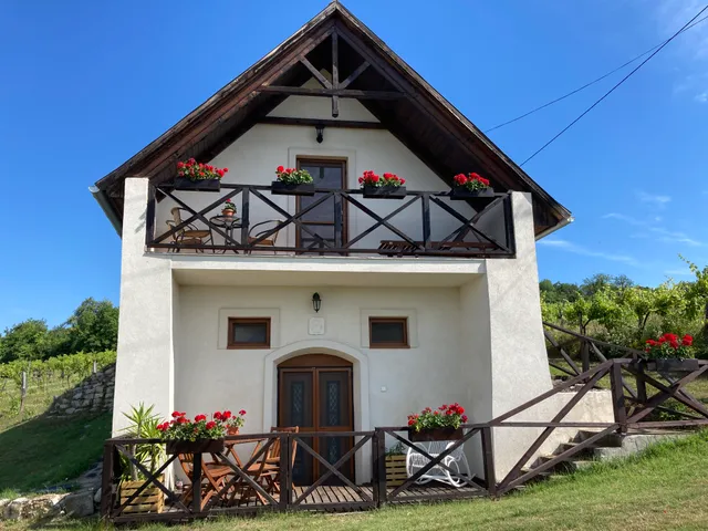 Eladó nyaraló Monoszló, Külterület 80 nm
