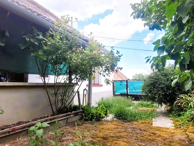 Eladó ház Nagyvázsony 77 nm