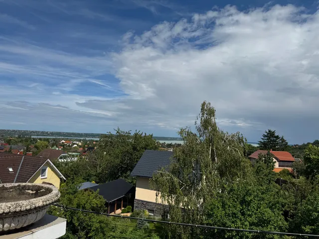 Eladó ház Balatonalmádi 219 nm