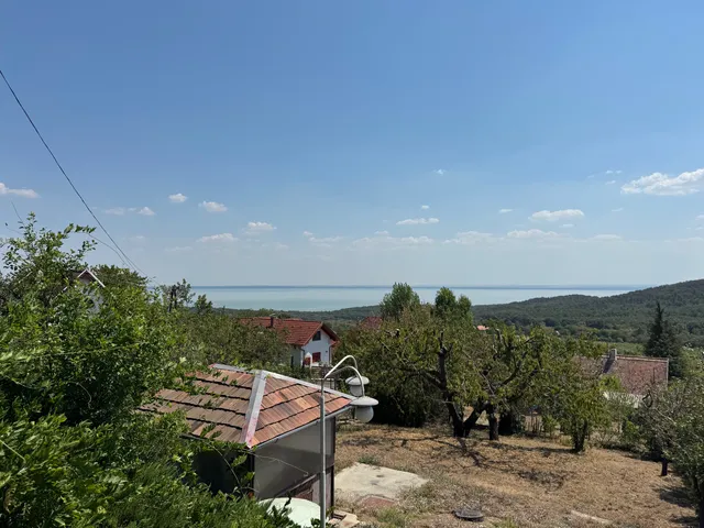 Eladó nyaraló Felsőörs 45 nm