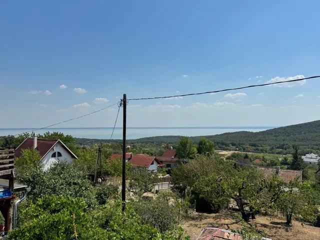 Eladó nyaraló Felsőörs 45 nm