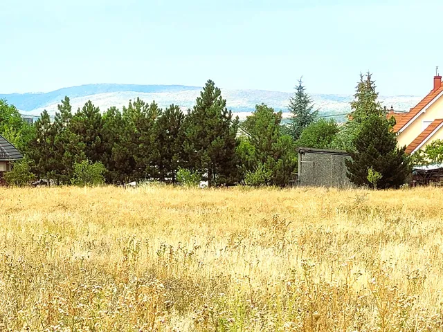 Eladó telek Nagyvázsony 3000 nm