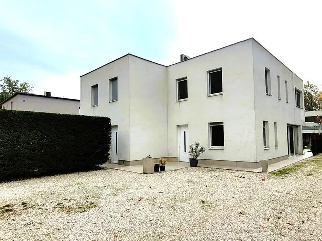 Eladó nyaraló Balatonakarattya, Koppány sor 41 132 nm