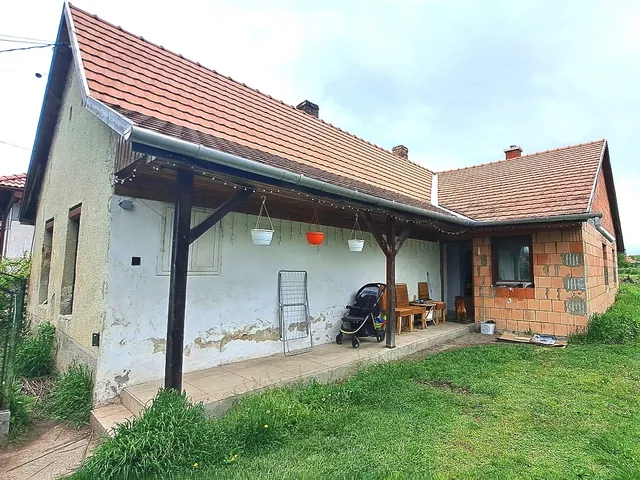 Eladó ház Csákvár 110 nm