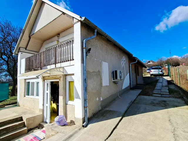 Eladó ház Csór, Csór-Iszka Szőlőhegy 89 nm