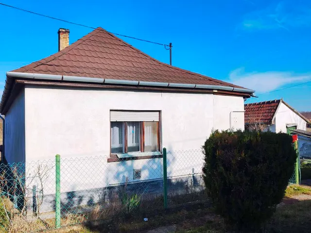 Eladó ház Baracska 79 nm