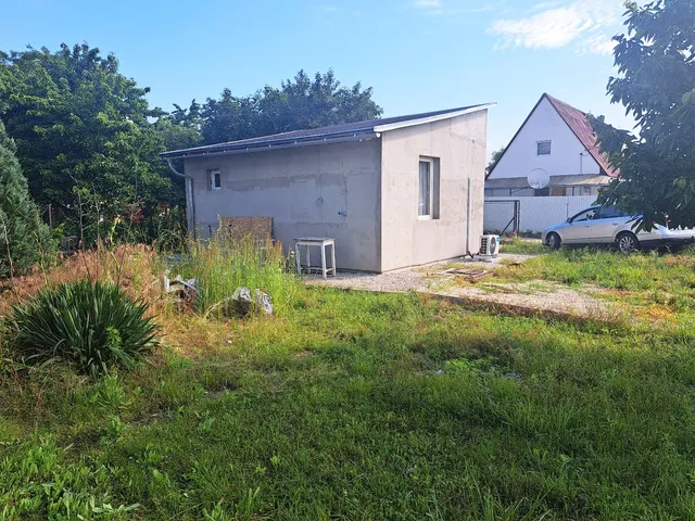 Eladó ház Székesfehérvár, Iszkaidűlő 25 nm