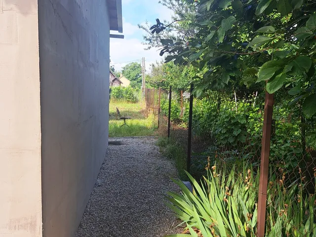 Eladó ház Székesfehérvár, Iszkaidűlő 25 nm