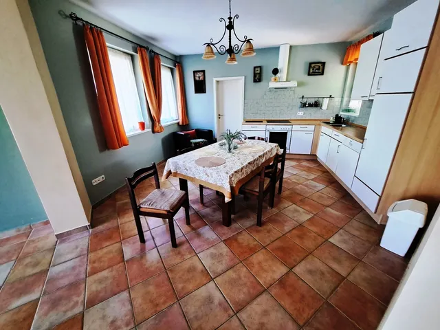 Eladó ház Székesfehérvár, Öreghegy 137 nm