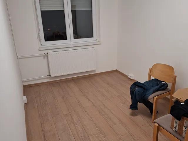 Eladó lakás Sopron, Jereván-lakótelep 48 nm