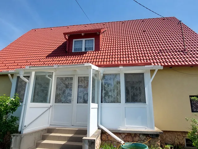 Eladó ház Vértesszőlős 210 nm